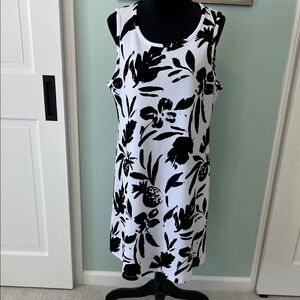 Ronni Nicole Black & White Floral popover Dress